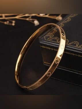 Gold Plated Stainless Steel Clover Etched Bangle Bracelet